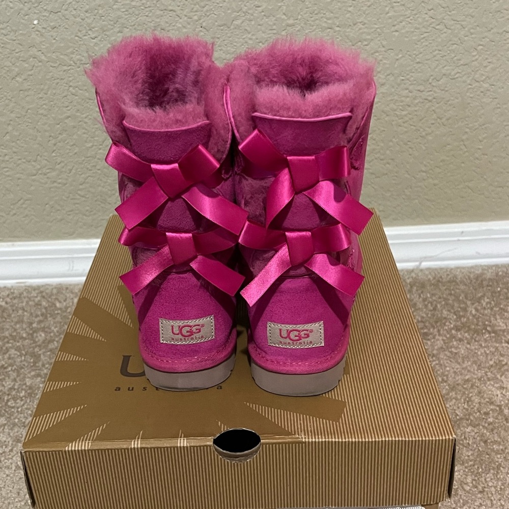 Ugg Bailey Bow Pink Size 6